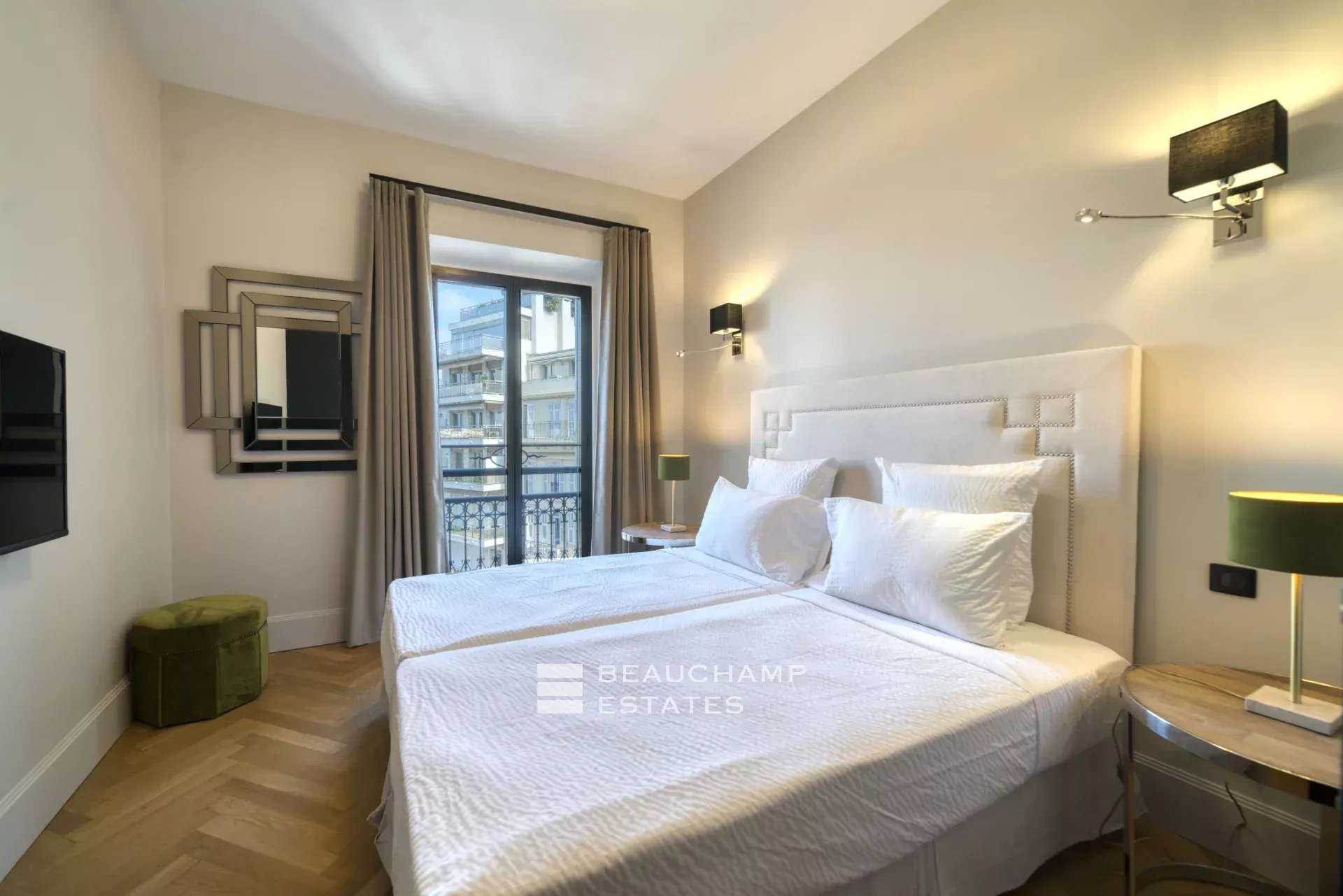 Magnifique appartement en face du Palais des Festivals Beautiful apartment in front of the Palais des festivals