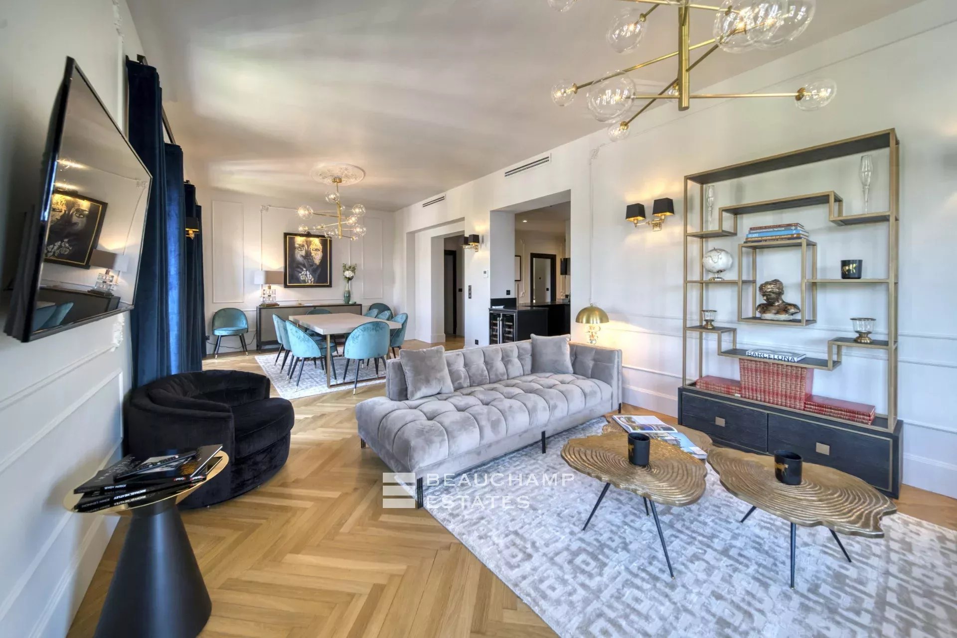 Magnifique appartement en face du Palais des Festivals Beautiful apartment in front of the Palais des festivals