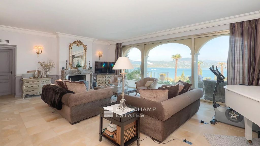 Beautiful Authentic Villa Saint Tropez