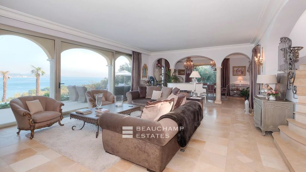 Beautiful Authentic Villa Saint Tropez