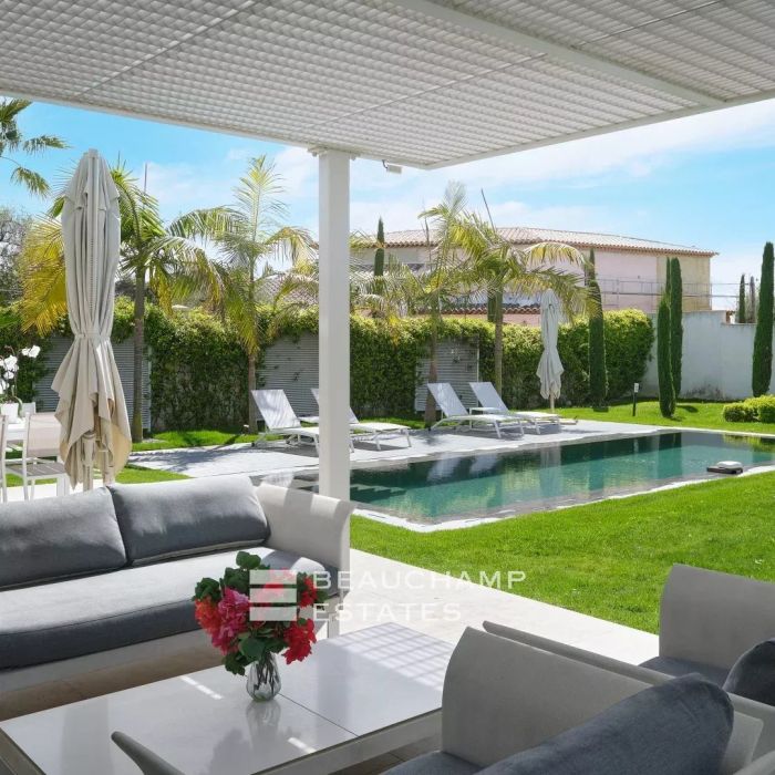 Beautiful contemporary 5-bedroom villa near the beach in Cap d’Antibes