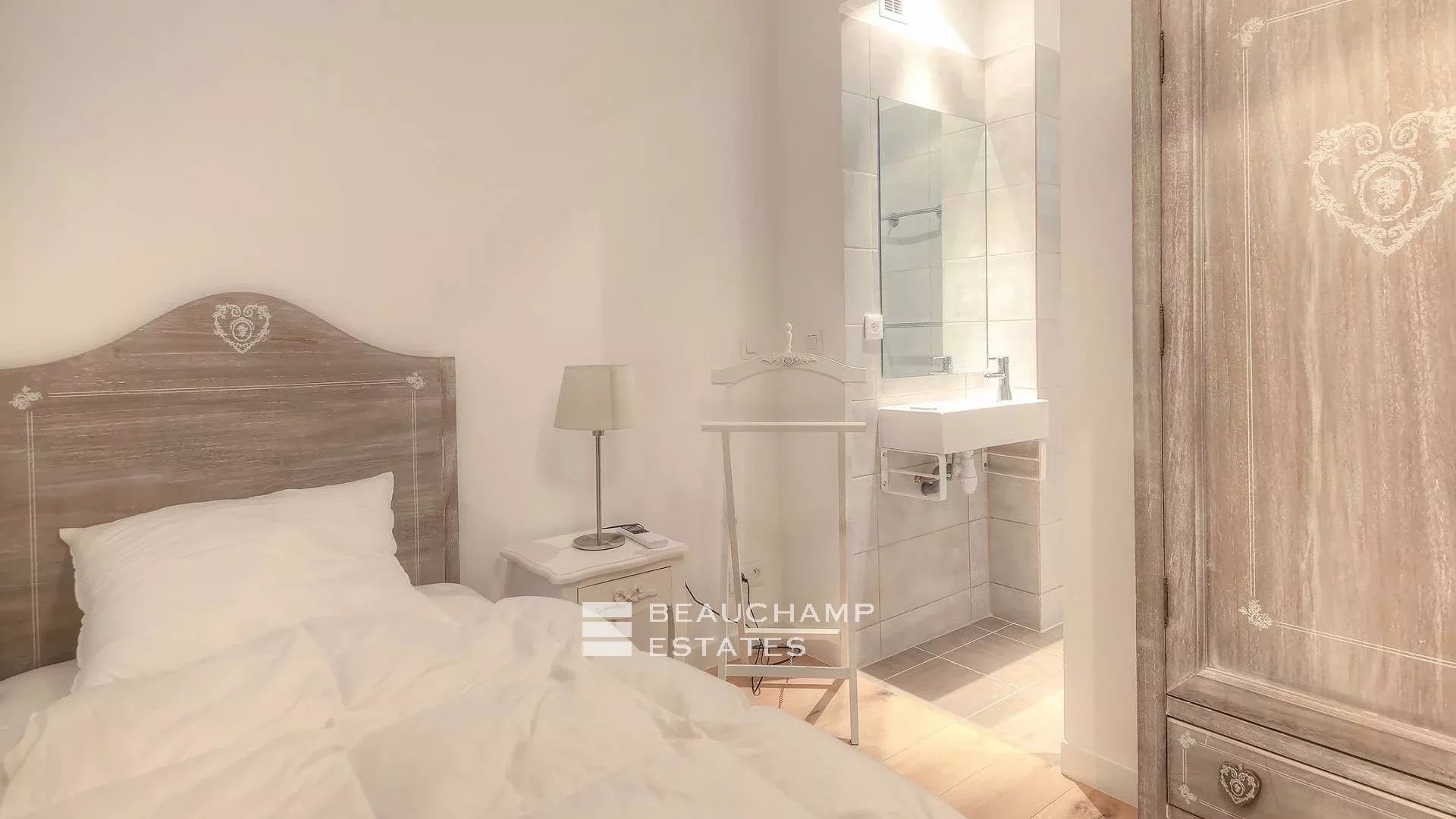 Beautiful modern apartment Cannes Beautiful modern apartment Cannes