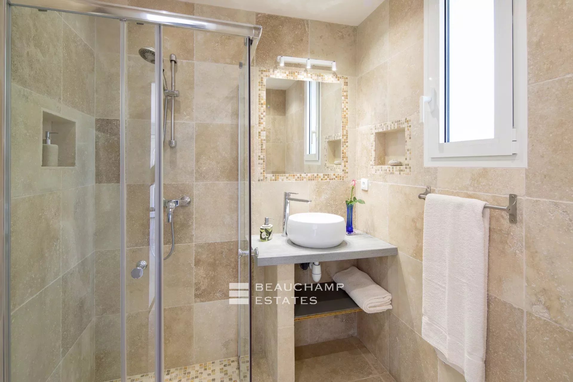 Charmante villa provençale de 5 chambres à Eze Beautiful villa with 5 rooms in Eze