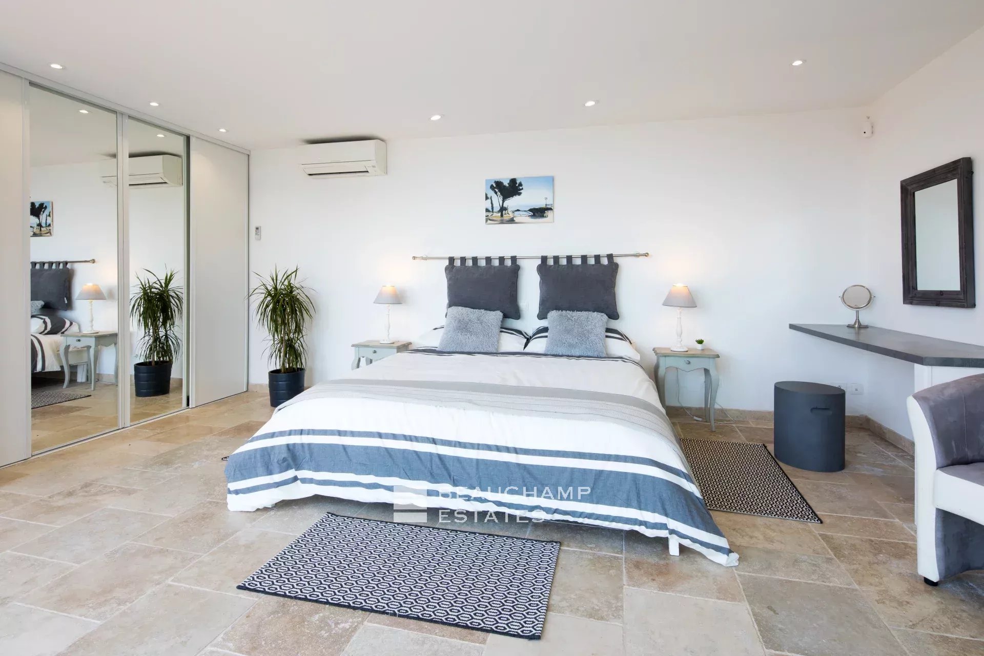 Charmante villa provençale de 5 chambres à Eze Beautiful villa with 5 rooms in Eze