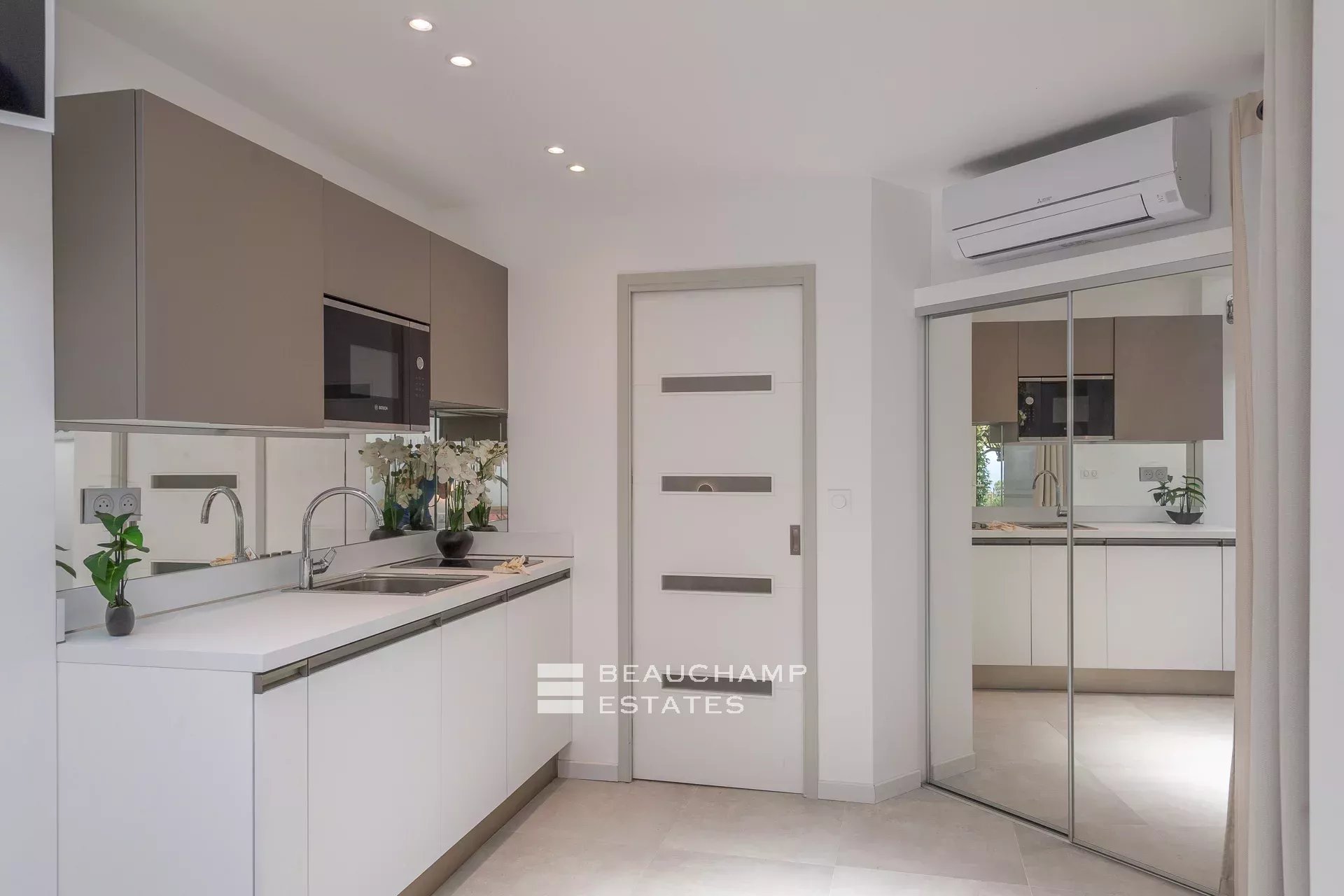 Charmante villa provençale de 5 chambres à Eze Beautiful villa with 5 rooms in Eze