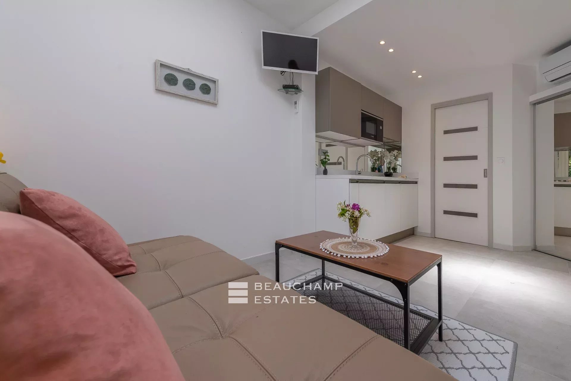 Charmante villa provençale de 5 chambres à Eze Beautiful villa with 5 rooms in Eze