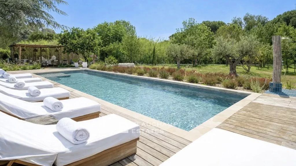 Bohemian Chic Luxury Villa Steps from the Beach and Saint-Tropez Center