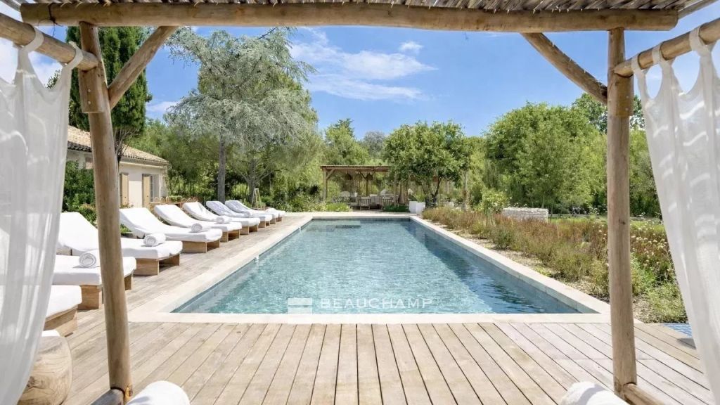 Bohemian Chic Luxury Villa Steps from the Beach and Saint-Tropez Center