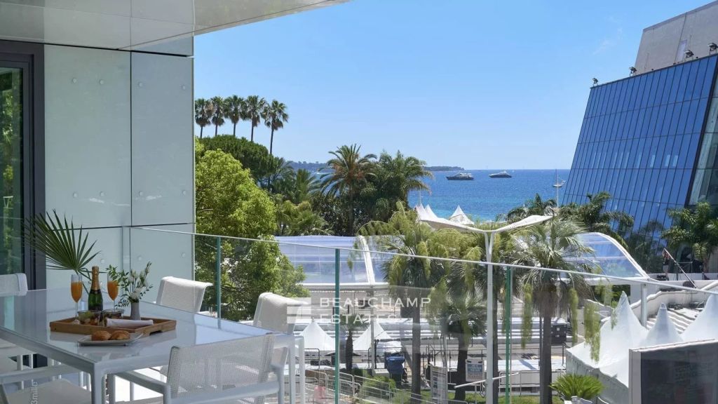 Brand new, luxurious 6-bedroom en-suite apartments – Cannes Croisette