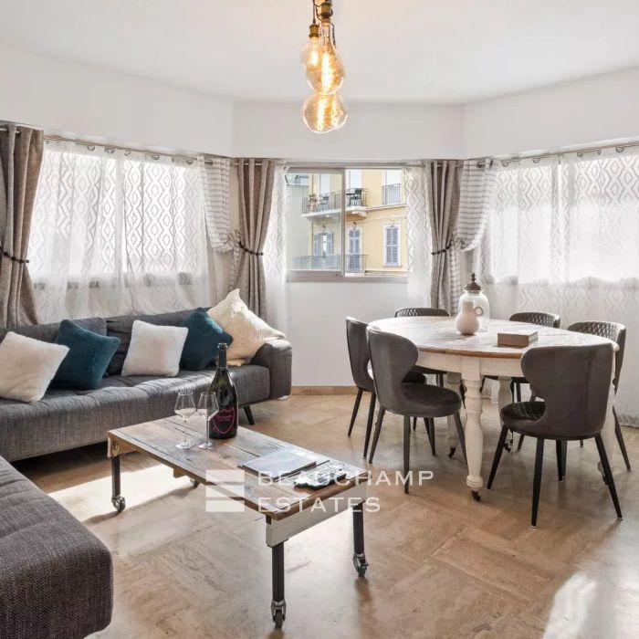 Bright 3 bedroom apartment – Cannes Centre