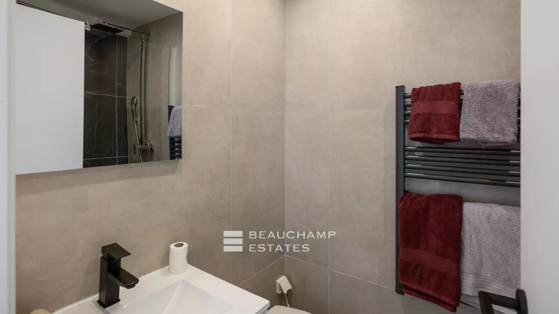 Calm, renovated 2-bedroom 2-bathroom apartment Calm, renovated 2-bedroom 2-bathroom apartment