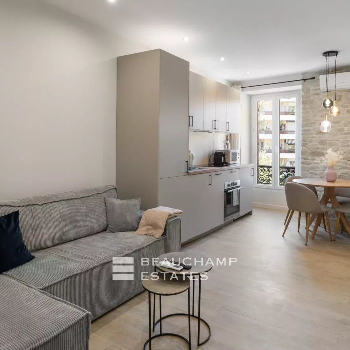 Calm, renovated 2-bedroom 2-bathroom apartment