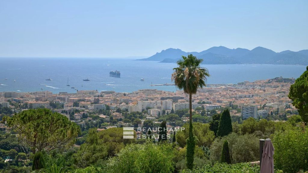 Cannes Californie Contemporary 6 Bedroom Villa