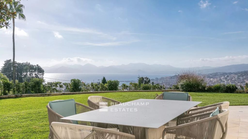 Cannes Californie Contemporary 9-bedroom villa