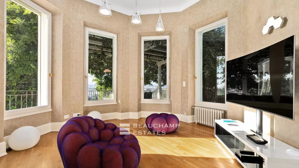 Cannes Californie Contemporary 9-bedroom villa