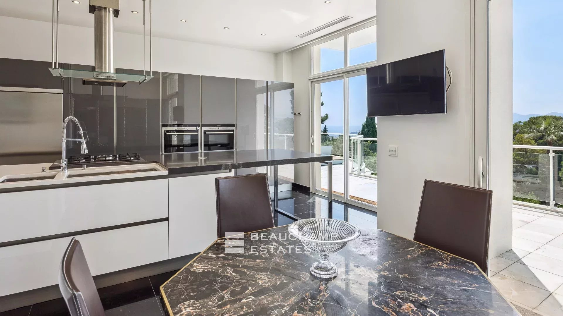 Cannes Californie Modern Villa with 8 bedrooms Cannes Californie Modern Villa with 8 bedrooms