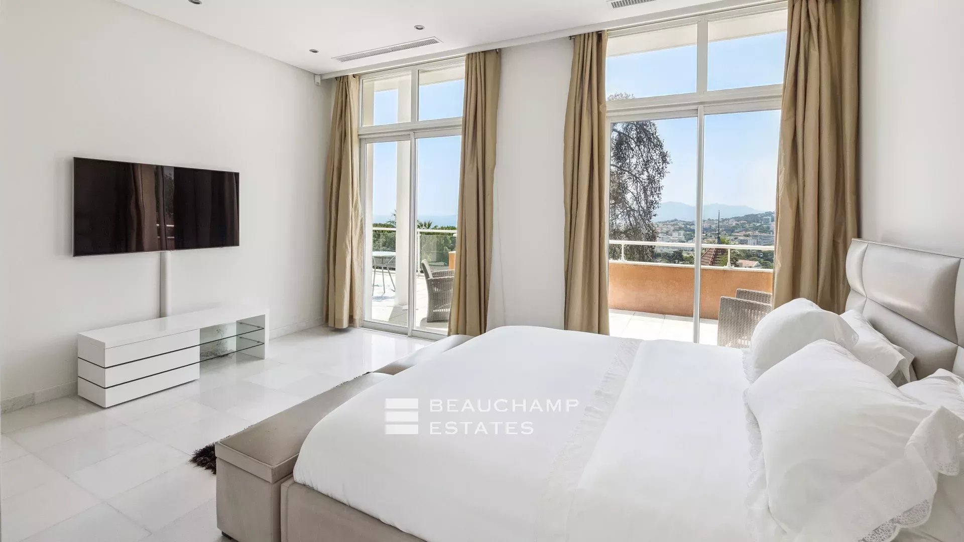 Cannes Californie Modern Villa with 8 bedrooms Cannes Californie Modern Villa with 8 bedrooms