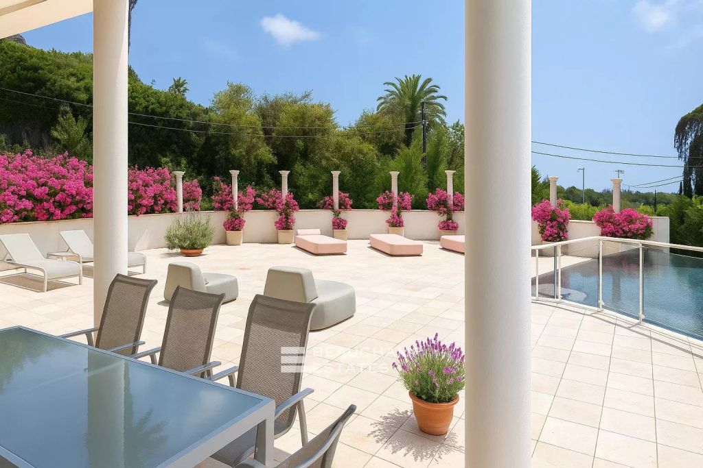 Cannes Californie Modern Villa with 8 bedrooms