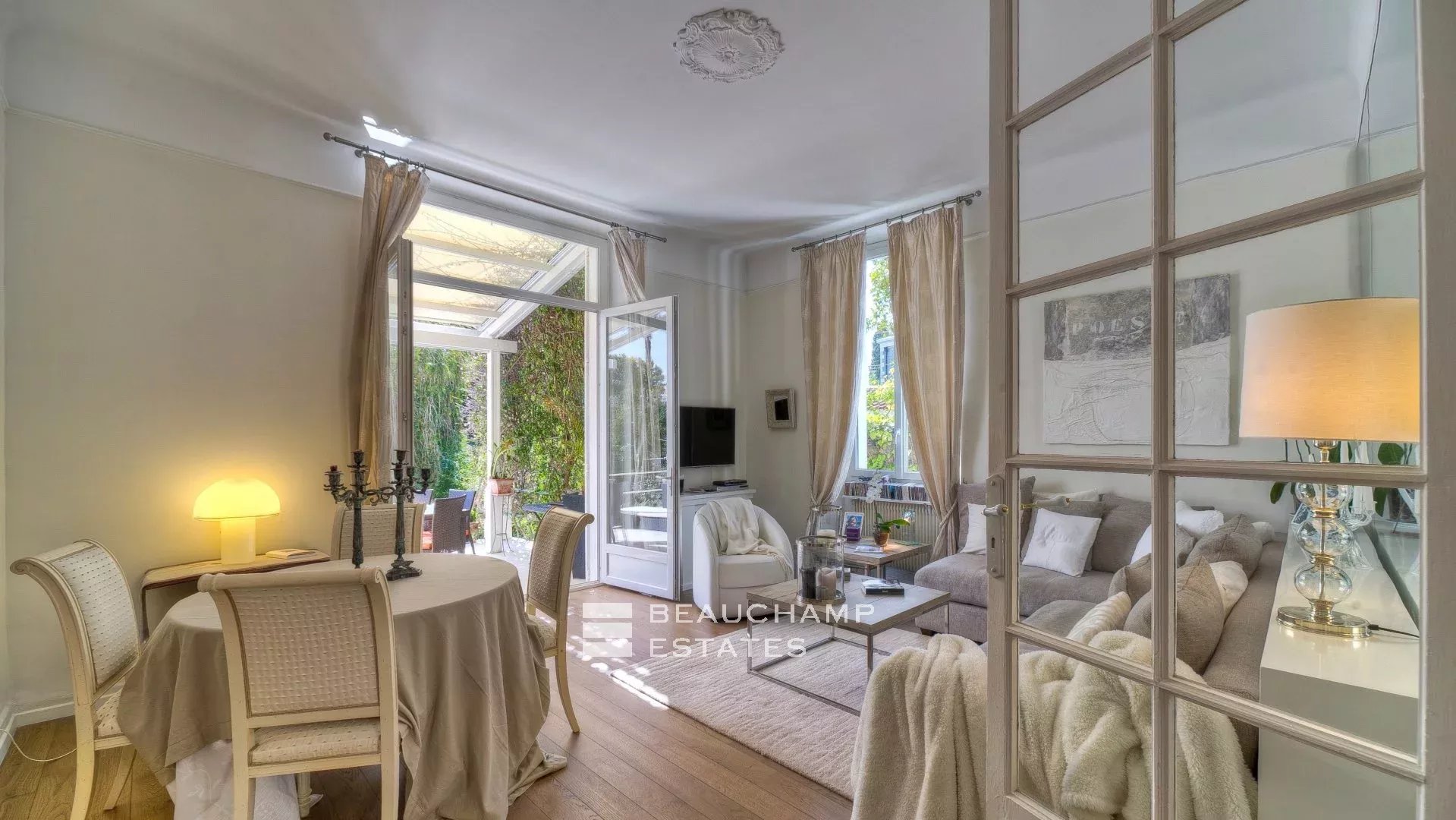 Cannes Californie – Superbe appartement avec jardin Cannes Californie – Stunning apartment with garden