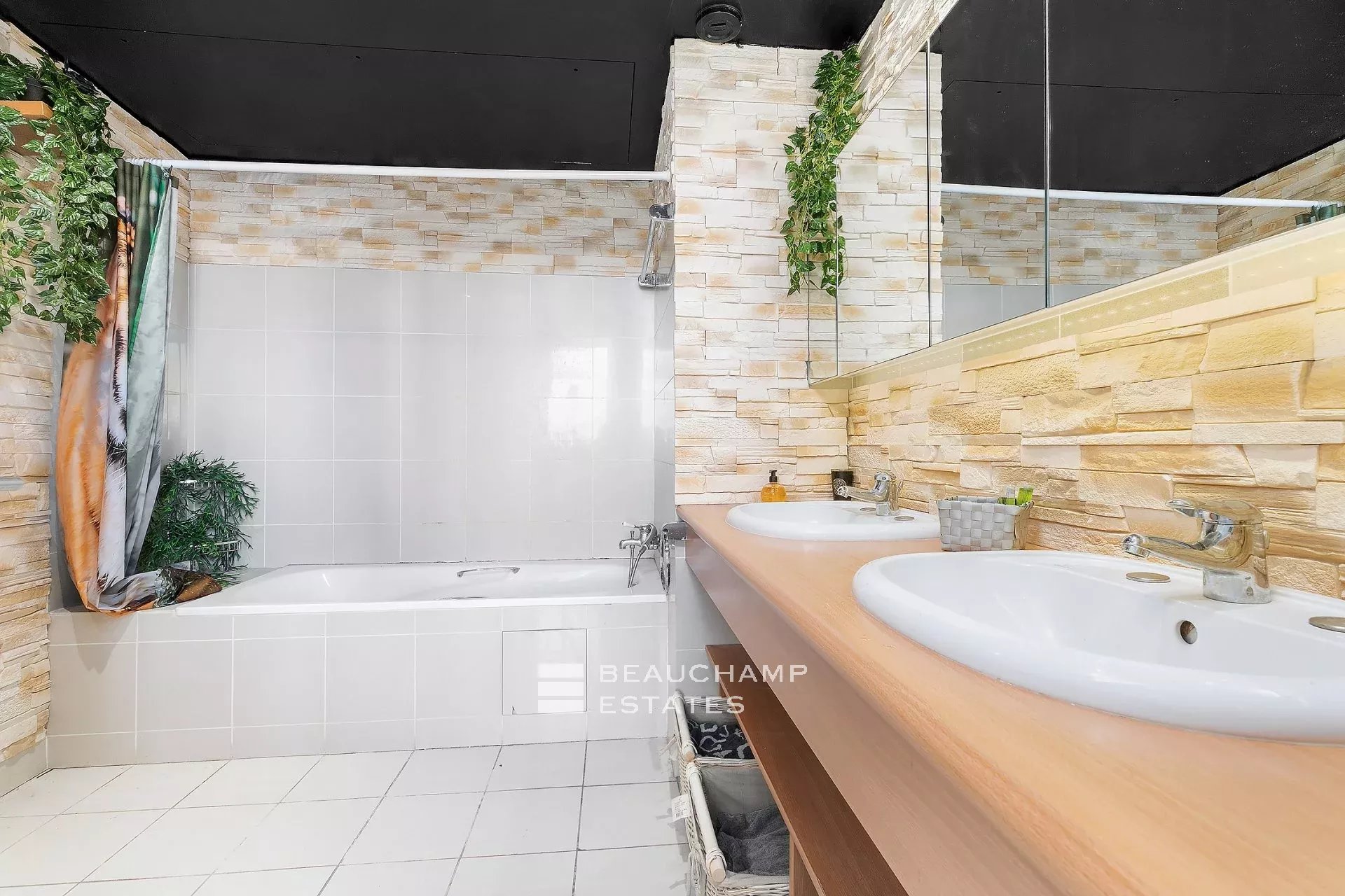 Cannes Center – 2 Bedrooms Apartment Cannes Center – 2 Bedrooms Apartment