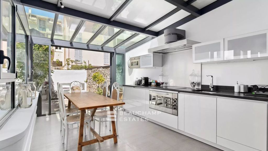 Cannes Center – 3 bedrooms Apartment with Terrace