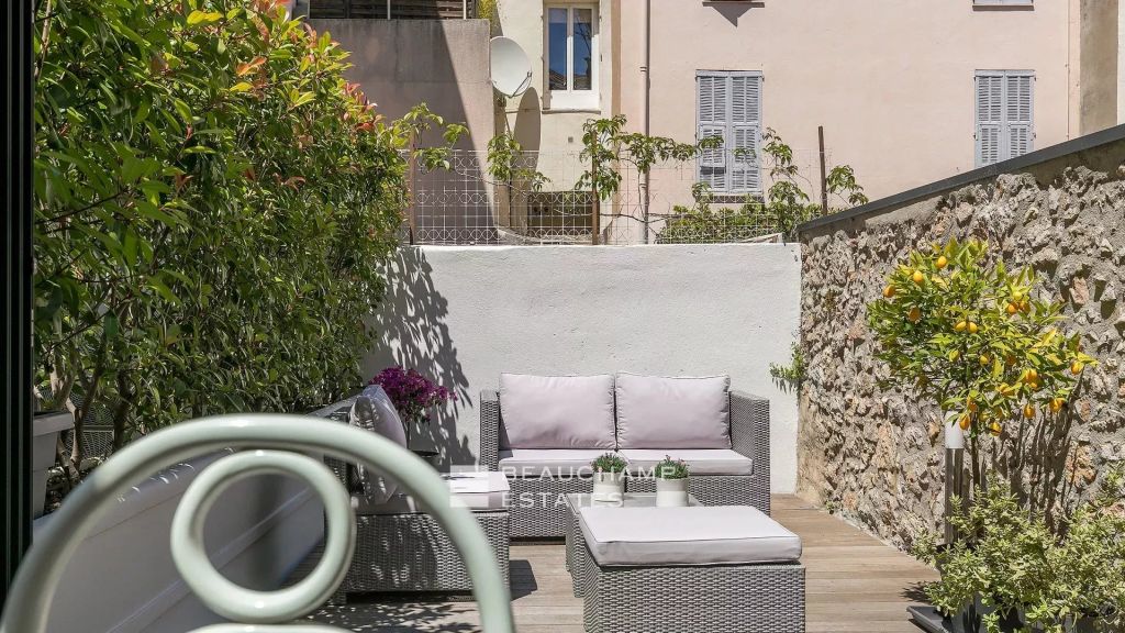 Cannes Center – 3 bedrooms Apartment with Terrace