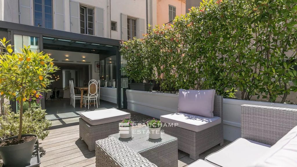 Cannes Center – 3 bedrooms Apartment with Terrace