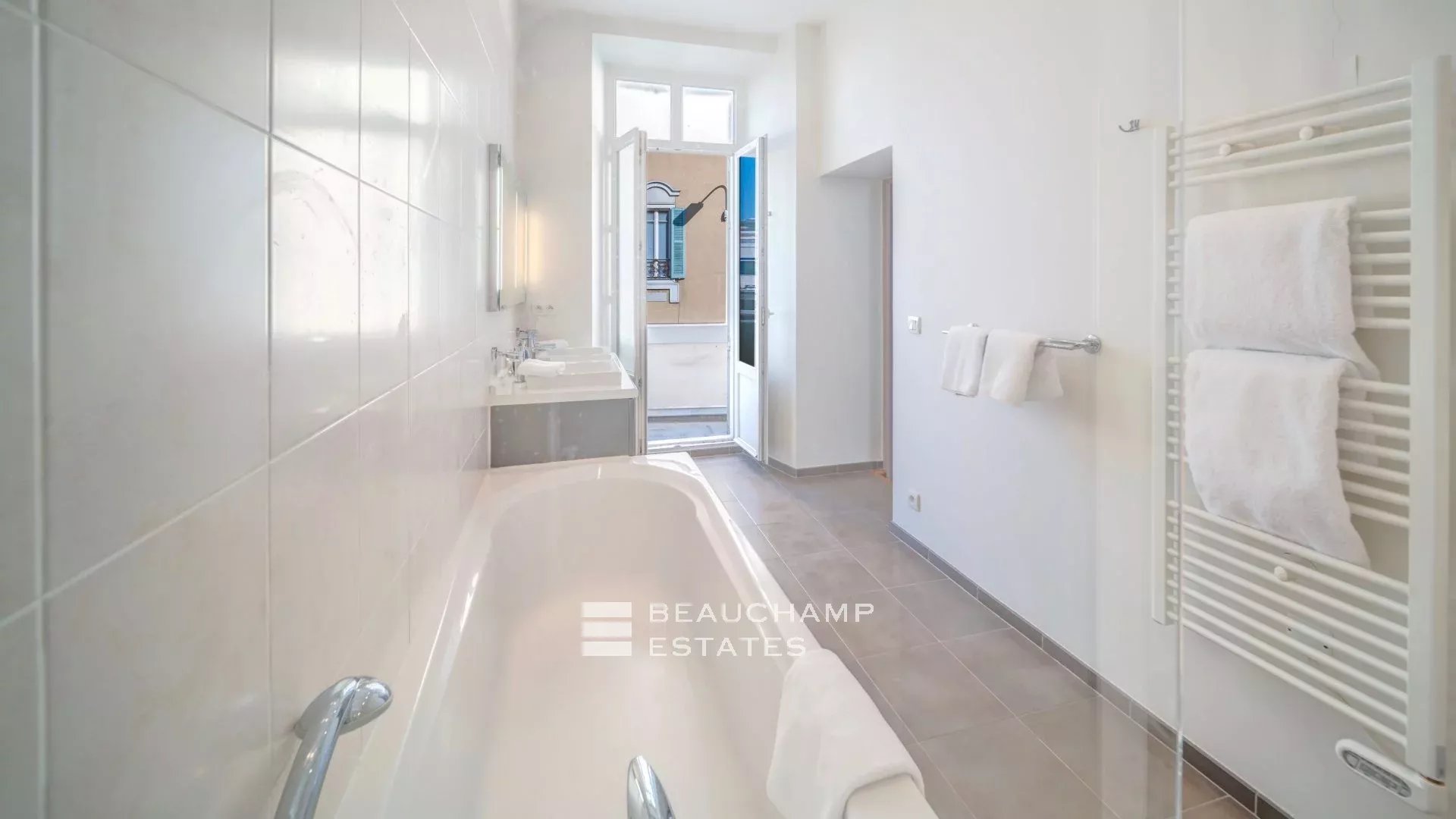Cannes Center – 4 bedrooms apartment terrace Cannes Center – 4 bedrooms apartment terrace