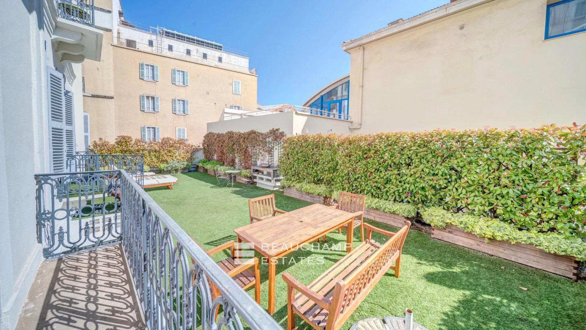 Cannes Center – 4 bedrooms apartment terrace Cannes Center – 4 bedrooms apartment terrace