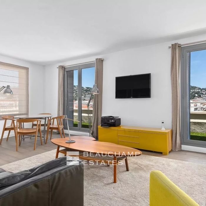 Cannes Centre – Bel appartement 4 Chambres