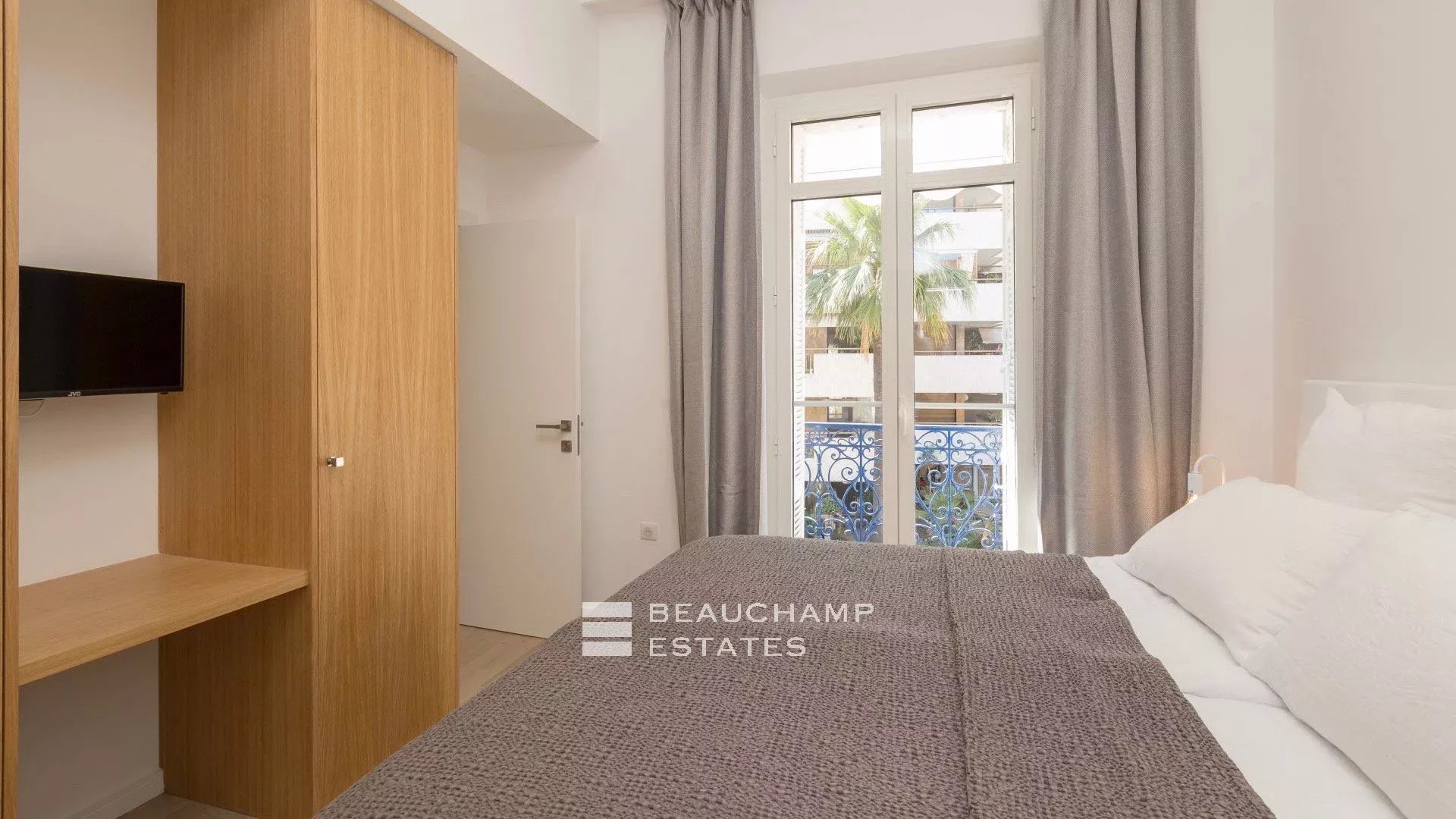 Cannes Center – Fantastic modern apartment Cannes Center – Fantastic modern apartment