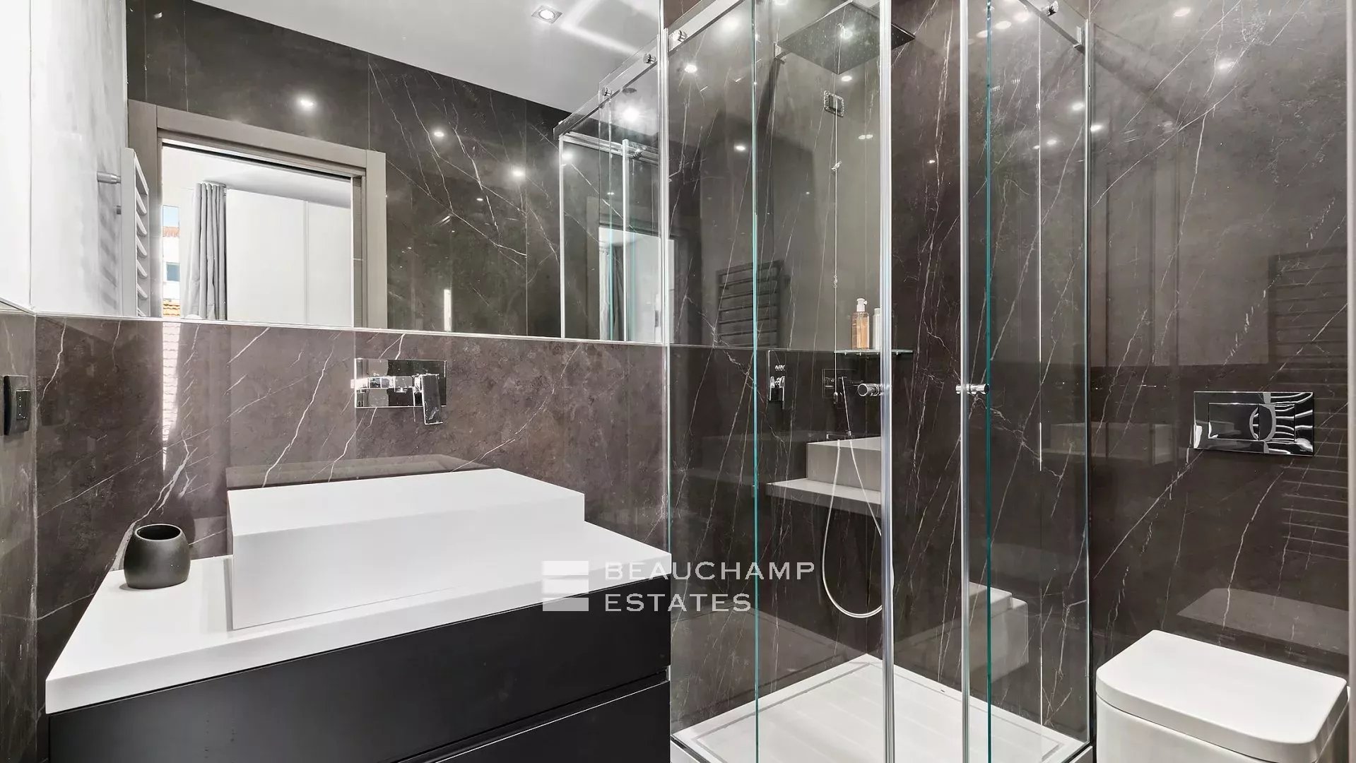 Cannes Center – Fantastic modern apartment Cannes Center – Fantastic modern apartment