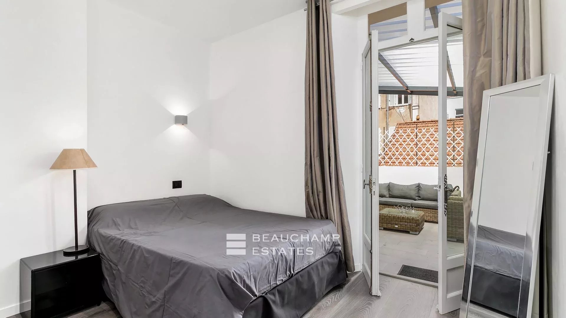 Cannes Center – Fantastic modern apartment Cannes Center – Fantastic modern apartment