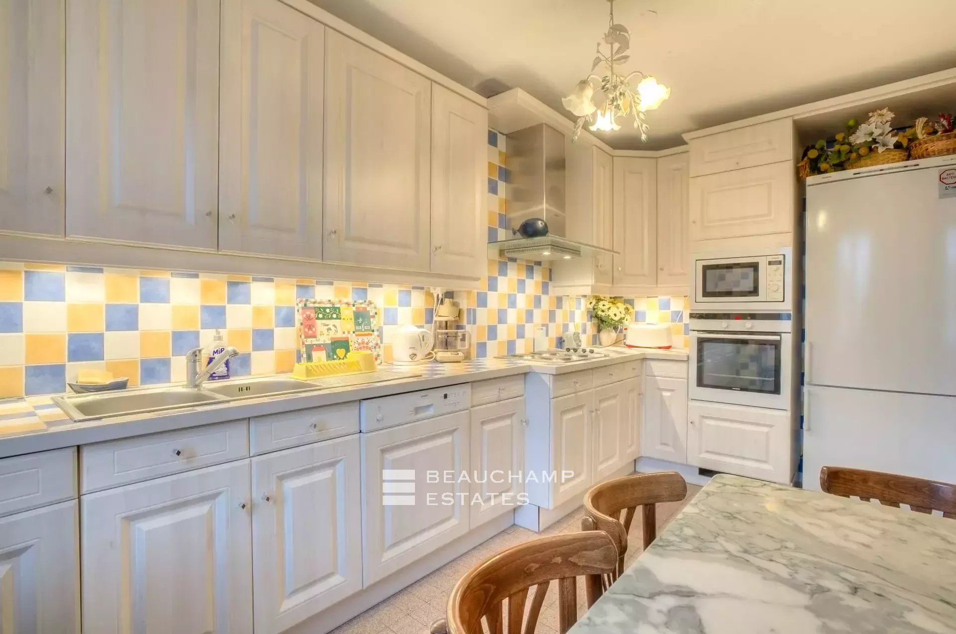 Cannes Center – Large 2 bedrooms Apartment Cannes Center – Large 2 bedrooms Apartment