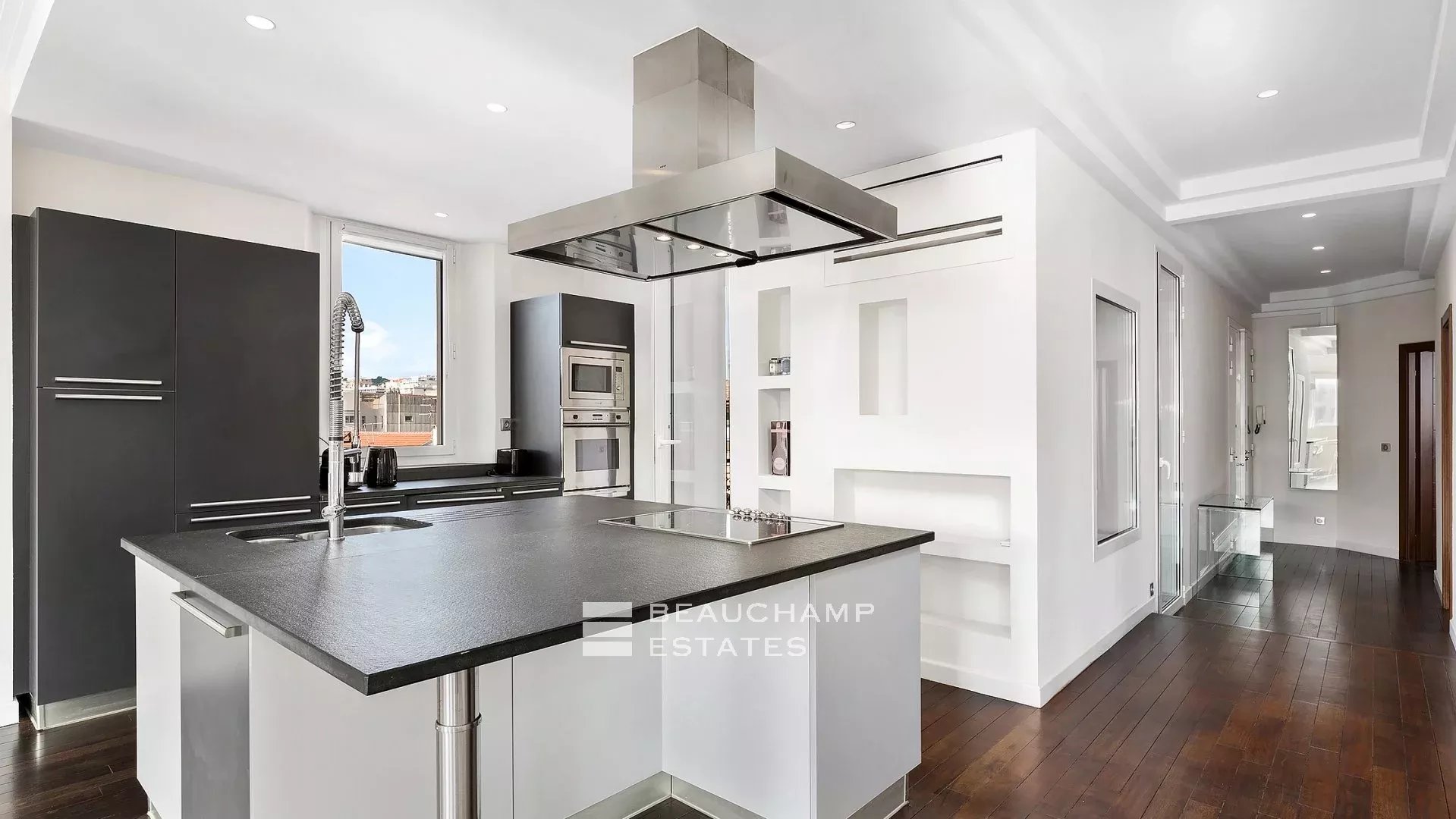 Cannes Center – Magnificent 3 bedroom apartment Cannes Center – Magnificent 3 bedroom apartment