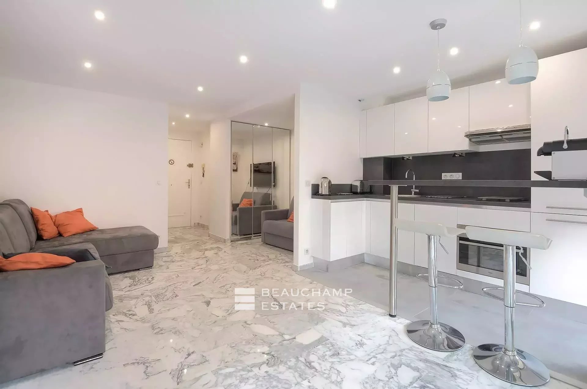 Cannes Center – New modern studio Cannes Center – New modern studio