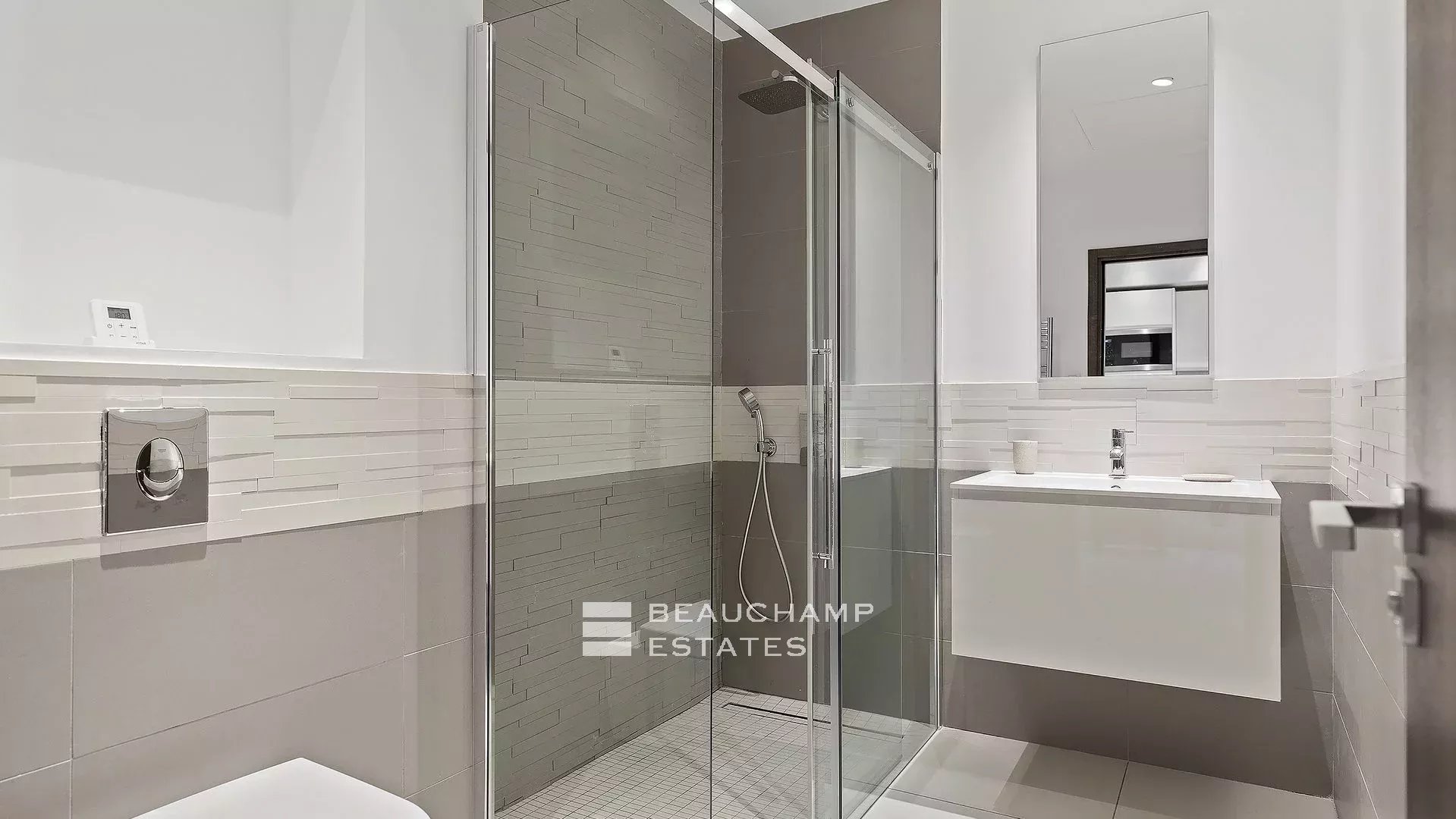 Cannes Center – Residence with Pool and Reception room Cannes Center – Residence with Pool and Reception room