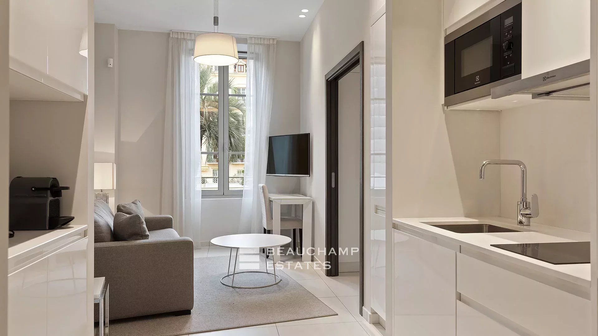 Cannes Center – Residence with Pool and Reception room Cannes Center – Residence with Pool and Reception room