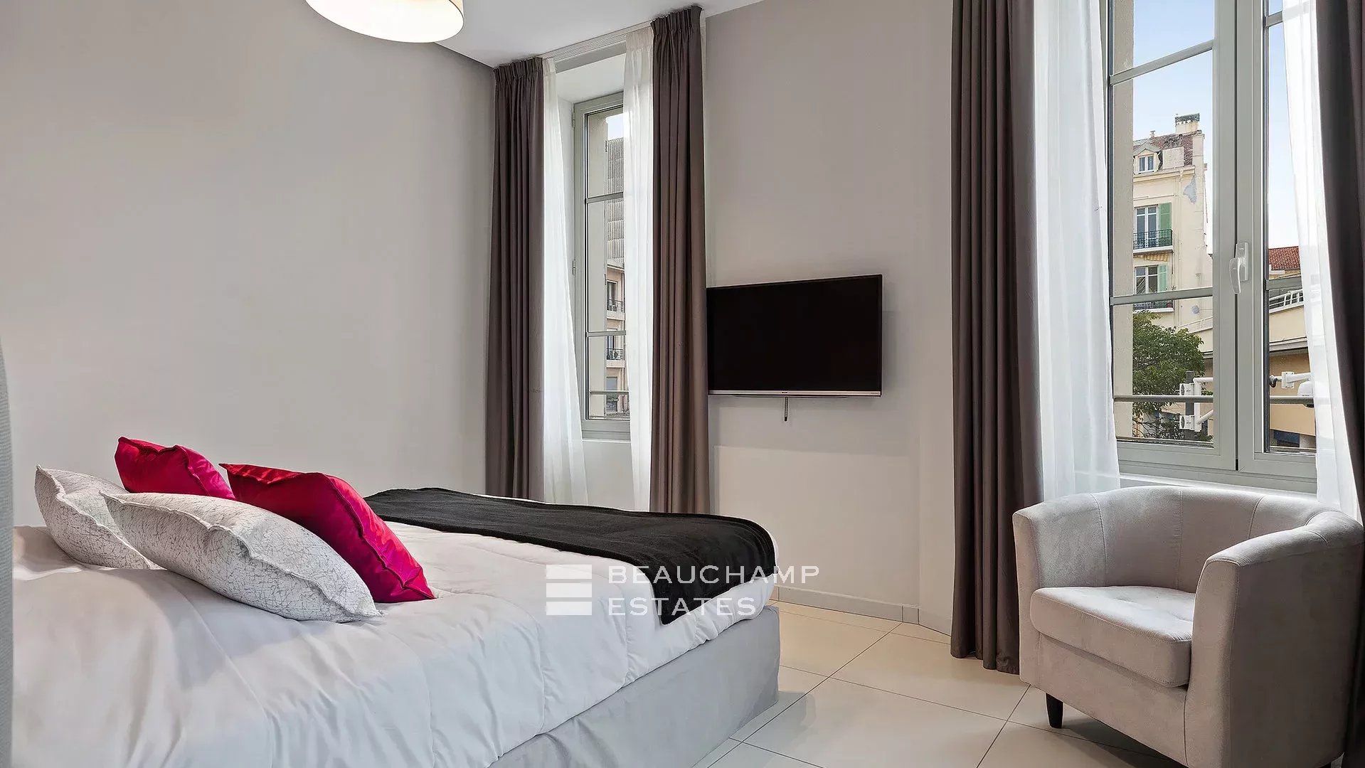 Cannes Center – Residence with Pool and Reception room Cannes Center – Residence with Pool and Reception room