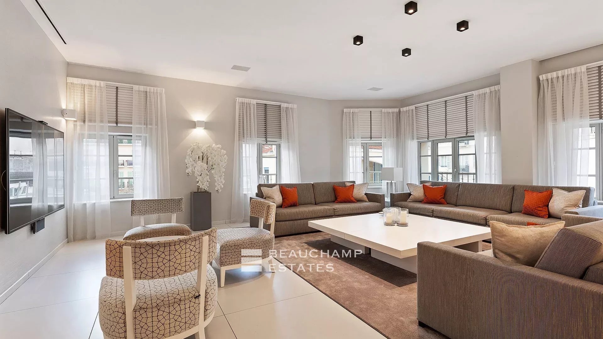 Cannes Center – Residence with Pool and Reception room Cannes Center – Residence with Pool and Reception room