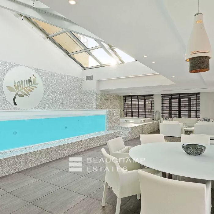 Cannes Center – Residence with Pool and Reception room