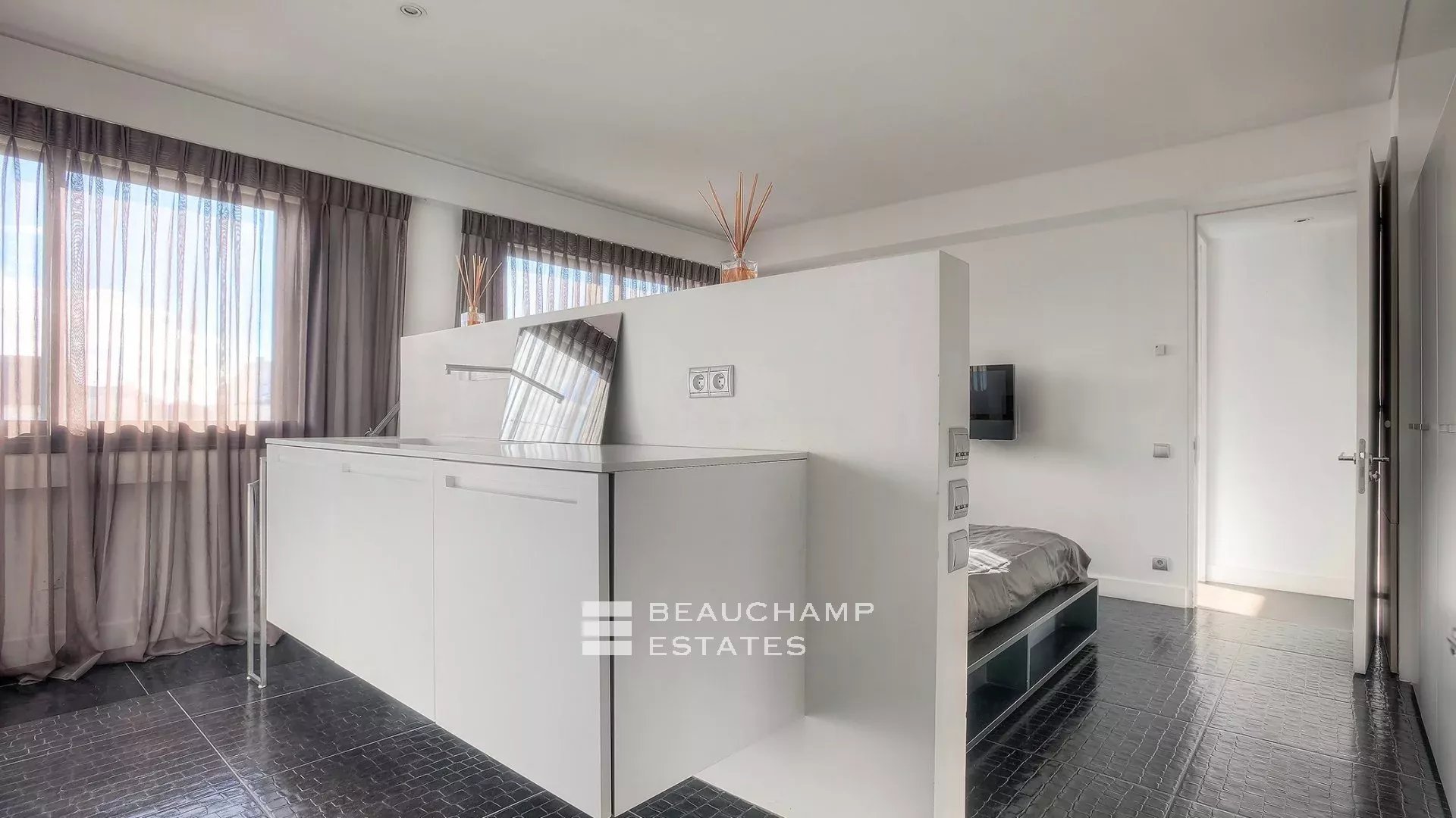 Cannes Center – Roof top apartment Cannes Center – Roof top apartment