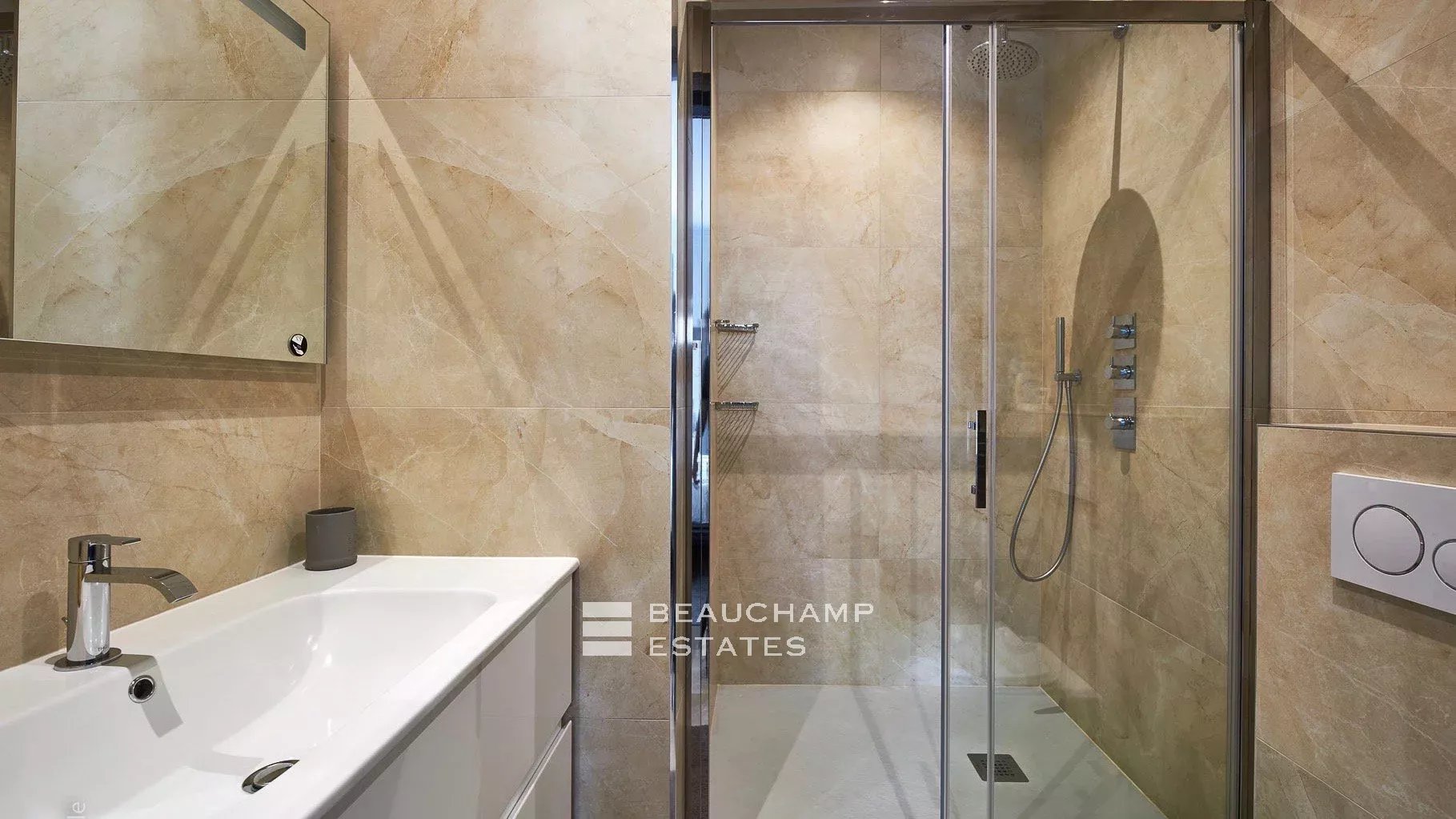 Cannes Center – Splendid apartment with large terrace Cannes Center – Splendid apartment with large terrace