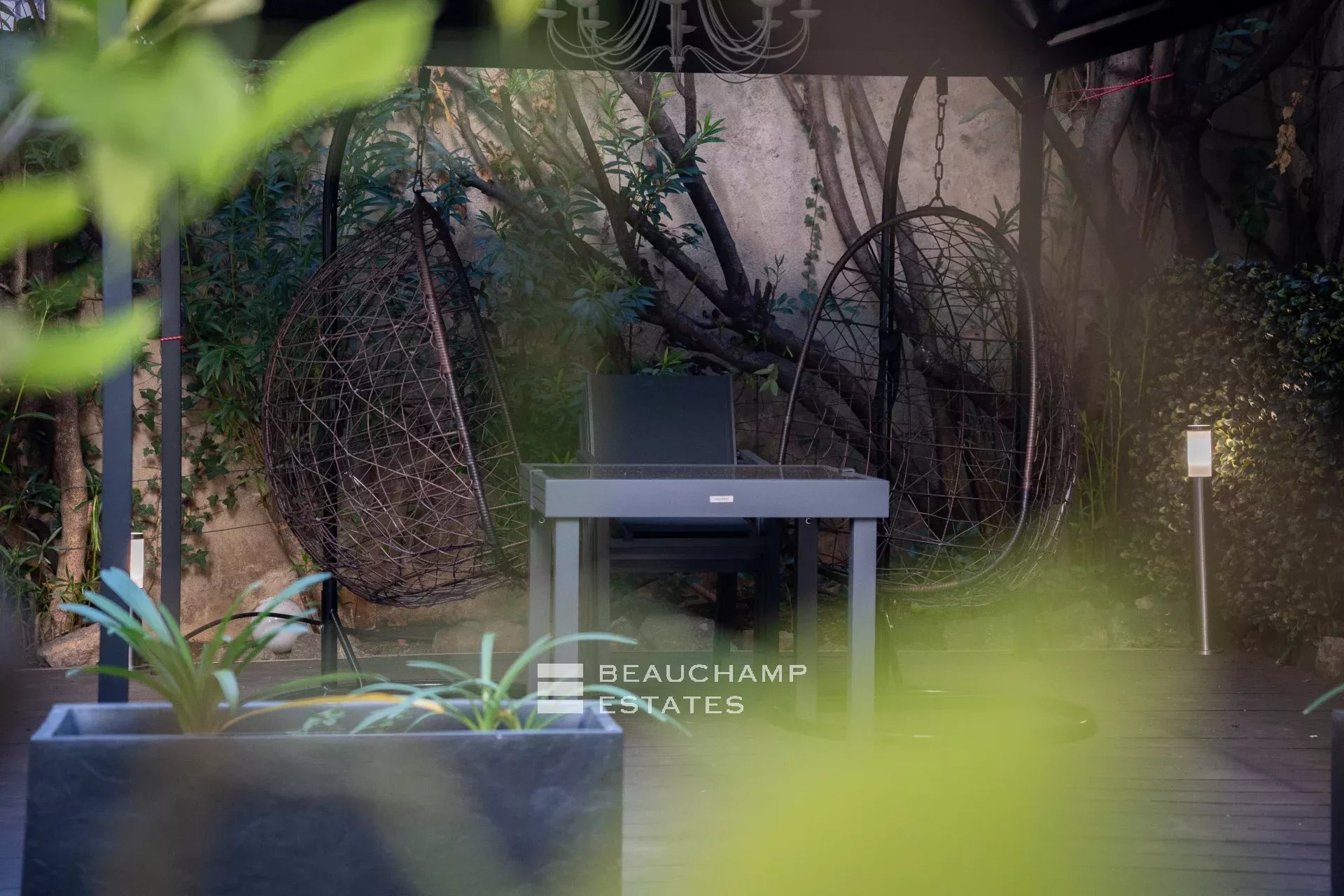 Cannes center – Superb fully renovated 2-room apartment Cannes center – Superb fully renovated 2-room apartment