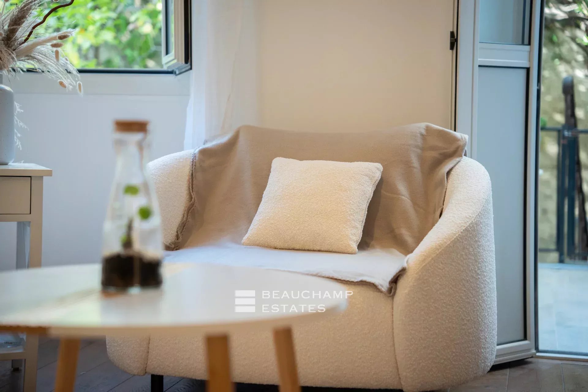 Cannes center – Superb fully renovated 2-room apartment Cannes center – Superb fully renovated 2-room apartment