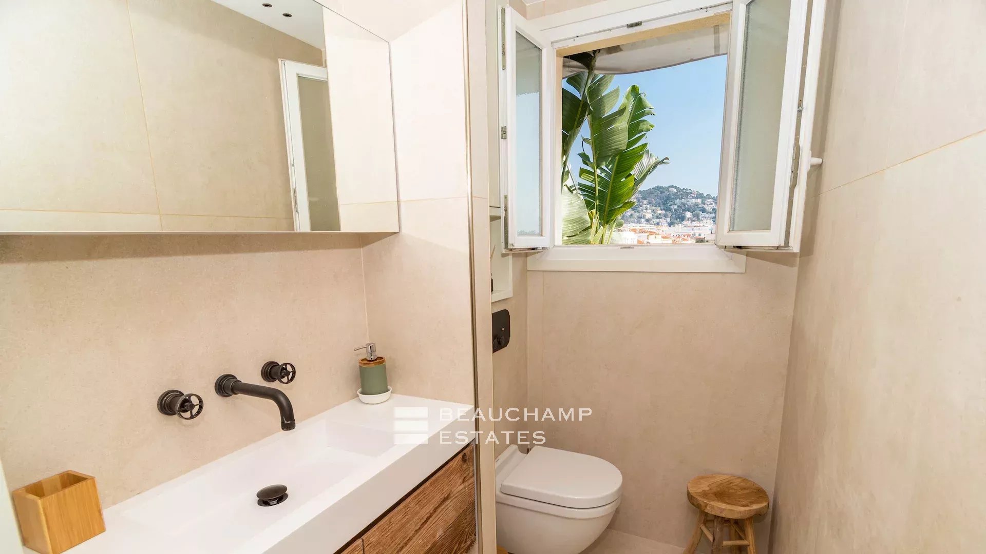 Cannes Centre – 2 room apartment near Palais des Festivals Cannes Centre – 2 room apartment near Palais des Festivals