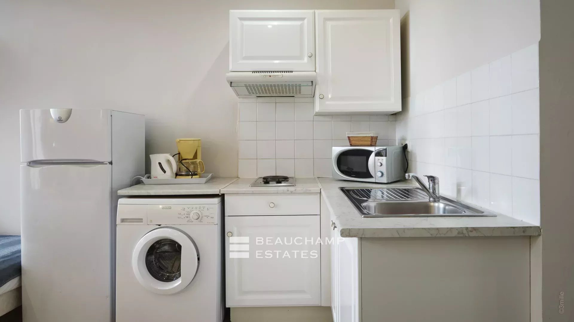 Cannes Centre – Résidence de 12 studios et terrasse commune Cannes Centre – Residence of 12 studios and common terrace