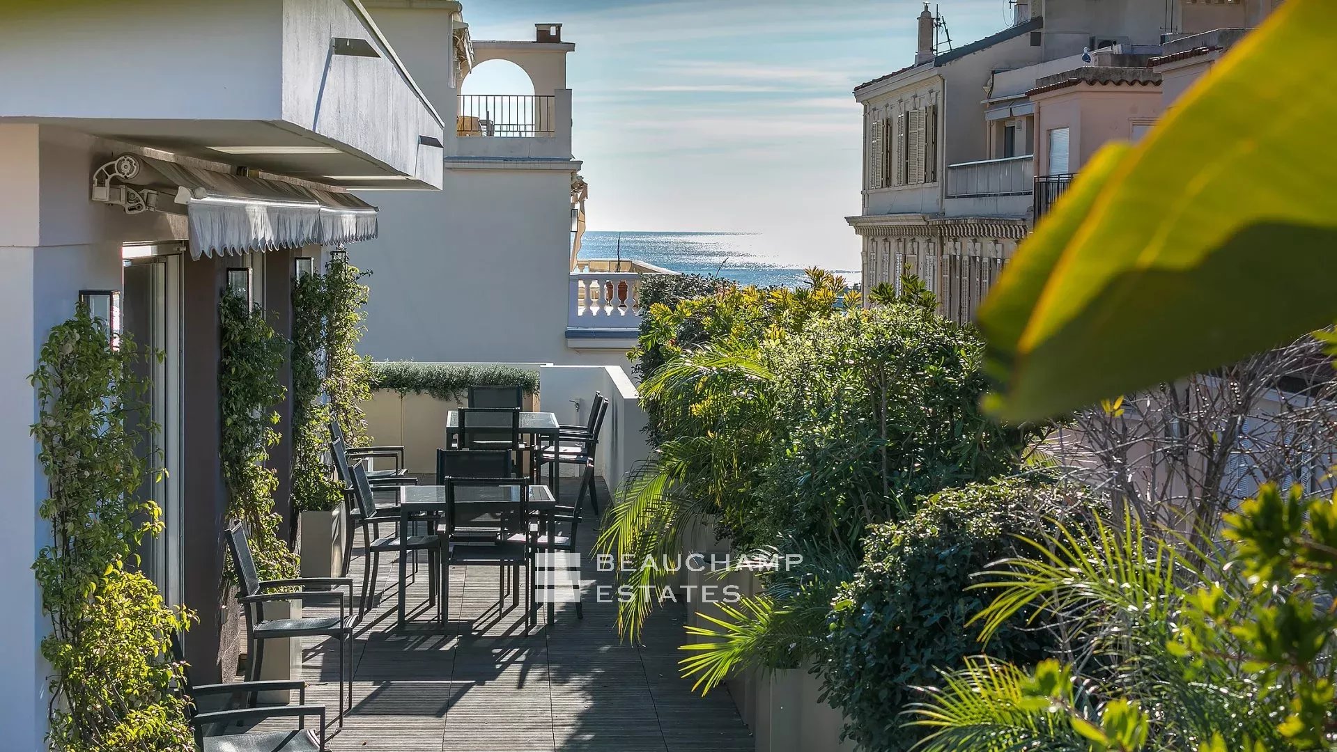 Cannes Centre – Sumptuous Penthouse with Terrace Cannes Centre – Sumptuous Penthouse with Terrace