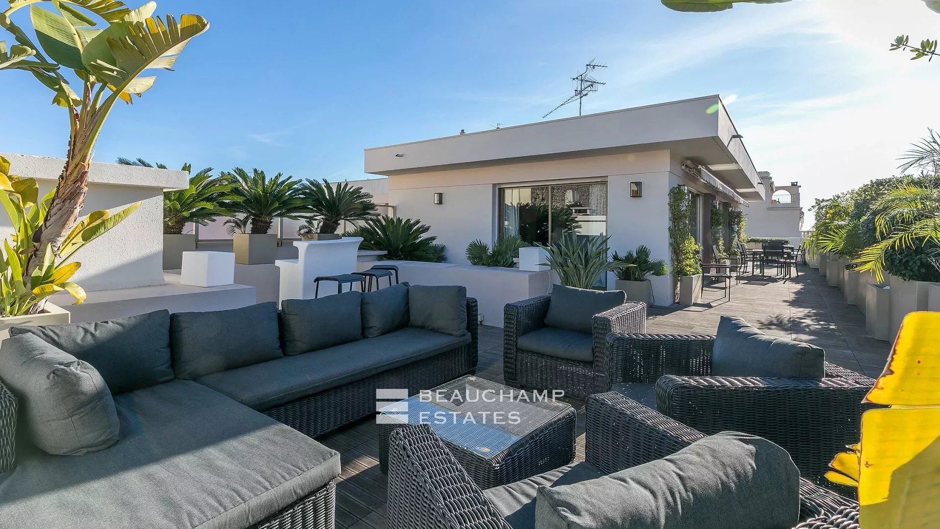 Cannes Centre – Sumptuous Penthouse with Terrace Cannes Centre – Sumptuous Penthouse with Terrace
