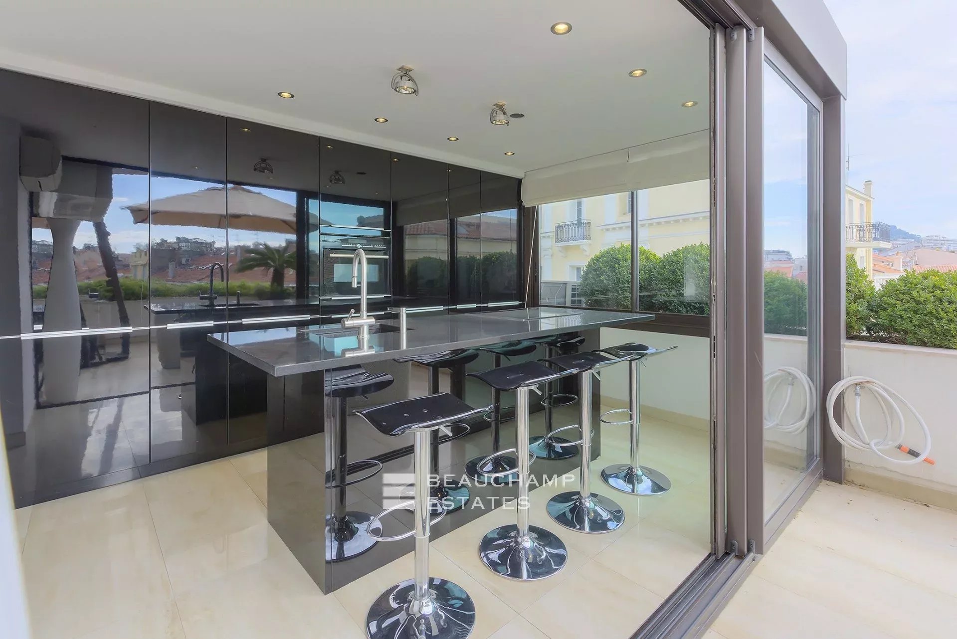 Cannes Centre – Superb 2 bedroom apartment Cannes Centre – Superb 2 bedroom apartment